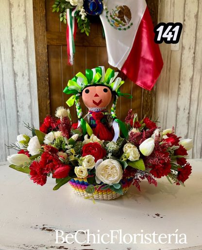 Arreglo floral de mes patrio no. 141 - Image 3